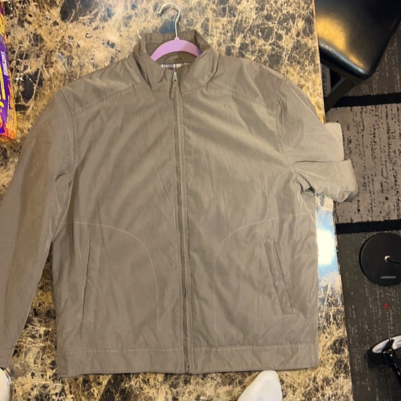 Basic Editions Light Weight Jacket - Picture 3 of 7